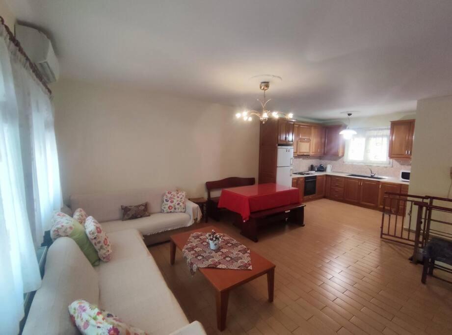 Apartament Stylish Modern Maisonette